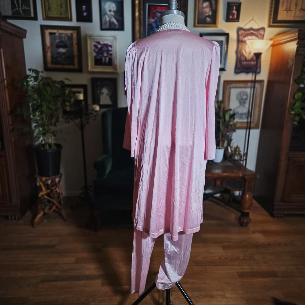 Vintage 70s Vassarette Pink Nylon Pajama Set Sleepwear Robe‎ Pants Medium